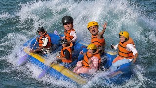 Boat Rafting In River 😁 Mamu Family  screenshot 3
