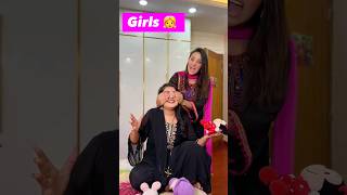 Thumbnail for বাঙালি মেয়ে রা যেভাবে বেস্ট ফ্রেন্ড কে চিনে 😂 | Girls Vs Boys #shorts