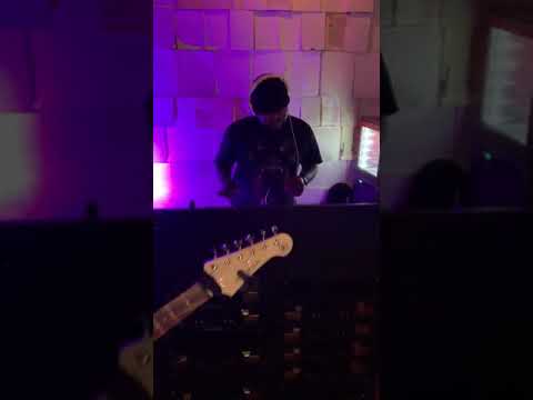 Jamming With Shi Kargo