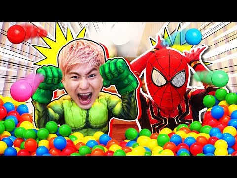 [슈퍼히어로 강이] 스파이더맨과 헐크 색깔 볼풀 놀이 Superhero Spiderman <strong>color</strong> <strong>ball</strong>