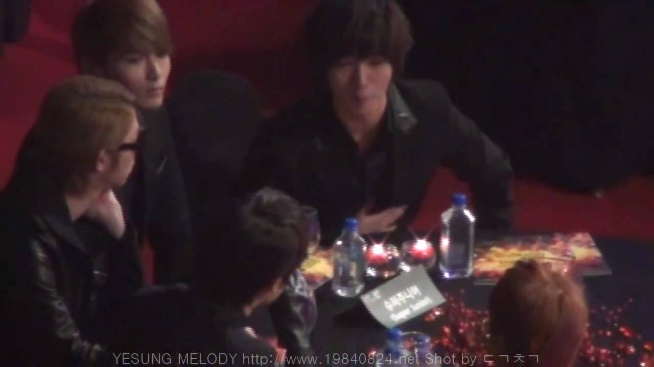 [Yesung Fancam] 101209 SJ Various Moments & SJ At Podium @ GDA