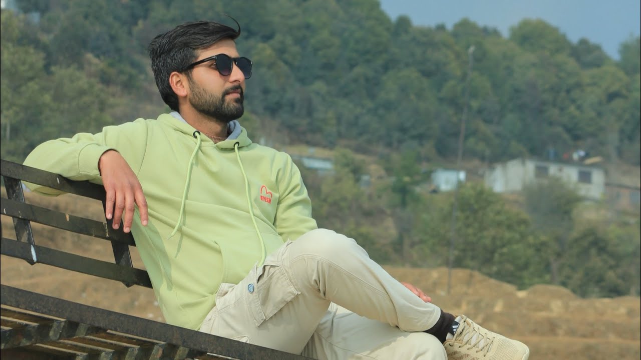 Tere bagair safar Kya hai rasta Kya hai ham ashiko ko jamane se sikayat