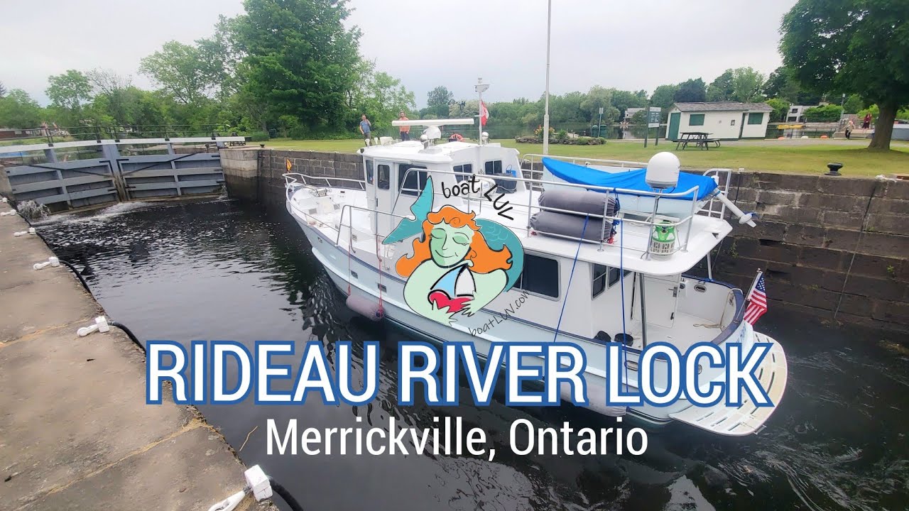 Rideau Canal Lock - Merrickville, Ontario #thedesertsailor