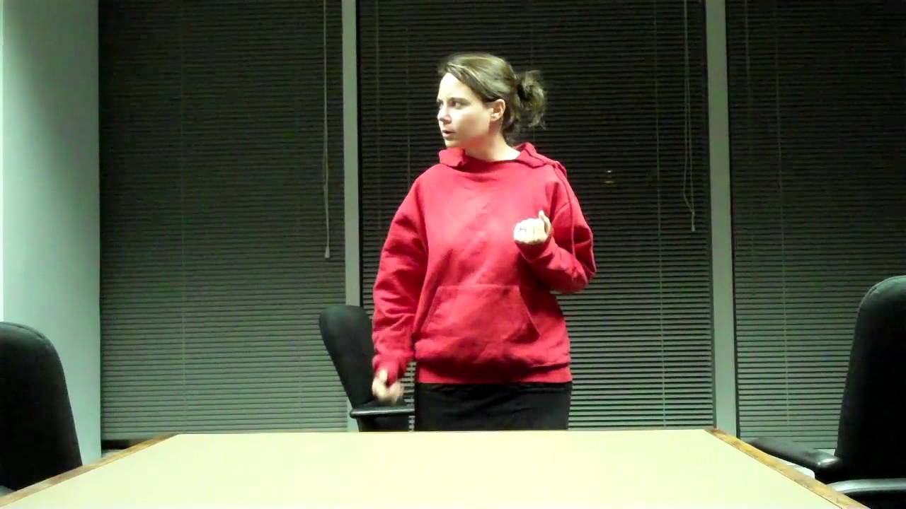 Zoe Anastassiou as Clarissa