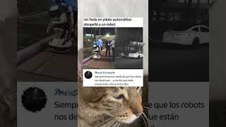 Dejo su tesla en piloto automatico y atropello a un robot #shorts