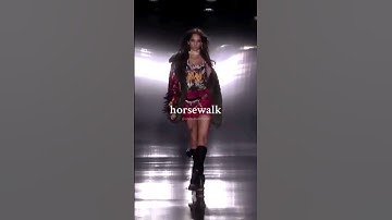 Catwalk or Horsewalk ⁉️👀 #shorts #runway #model #bellahadid #catwalk #fashion #irinashayk #naomi