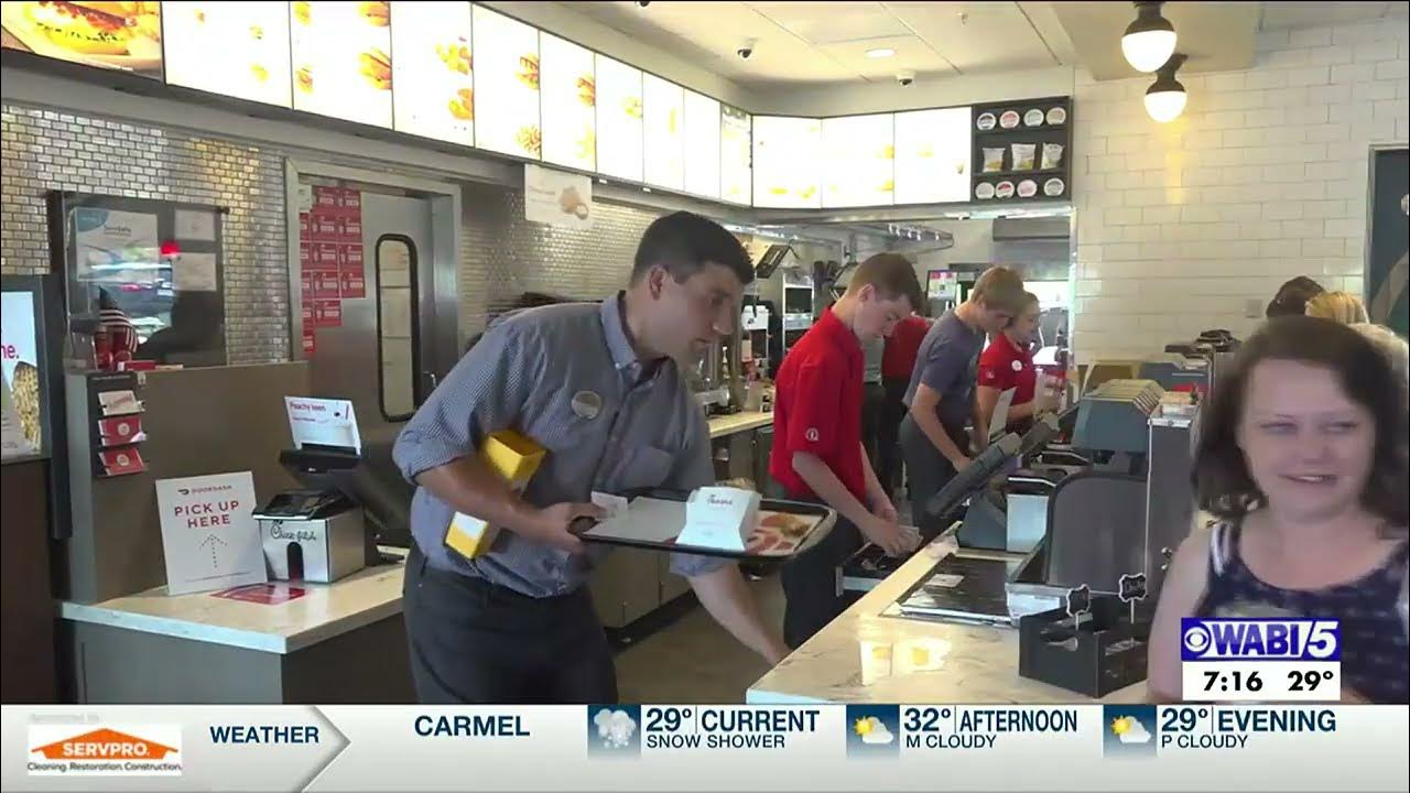 Bangor ChickfilA to close for several weeks for renovations YouTube