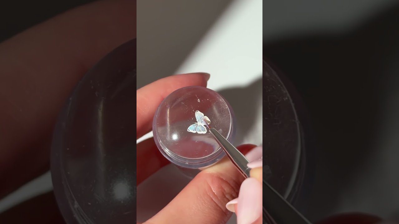 Butterfly manicure using stamping polish! Have you tried this one yet? 🦋