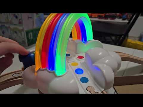 Brio 36002 My First Railway Light-Up Rainbow Set - Review and Demo 🌈 ✨️