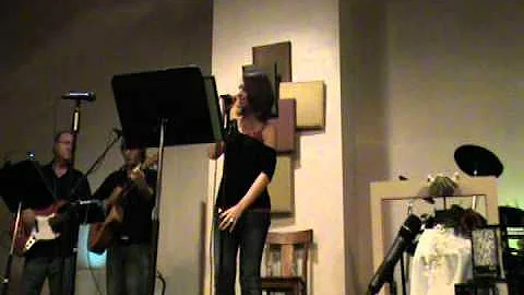 Tabitha Summers Live @ The Abbey - Vibrant Tour - ...