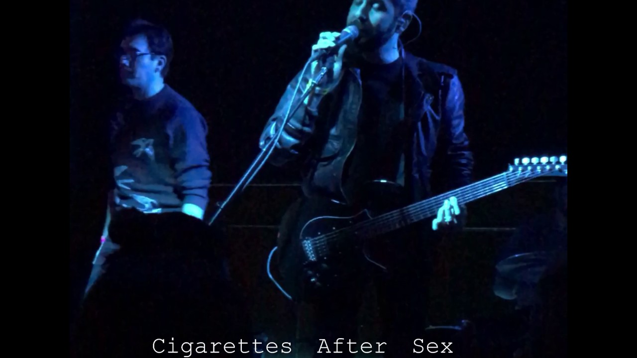 Cigarettes After Sex - beautiful NEW song "Sunsetz" (Schuba's / Chicago