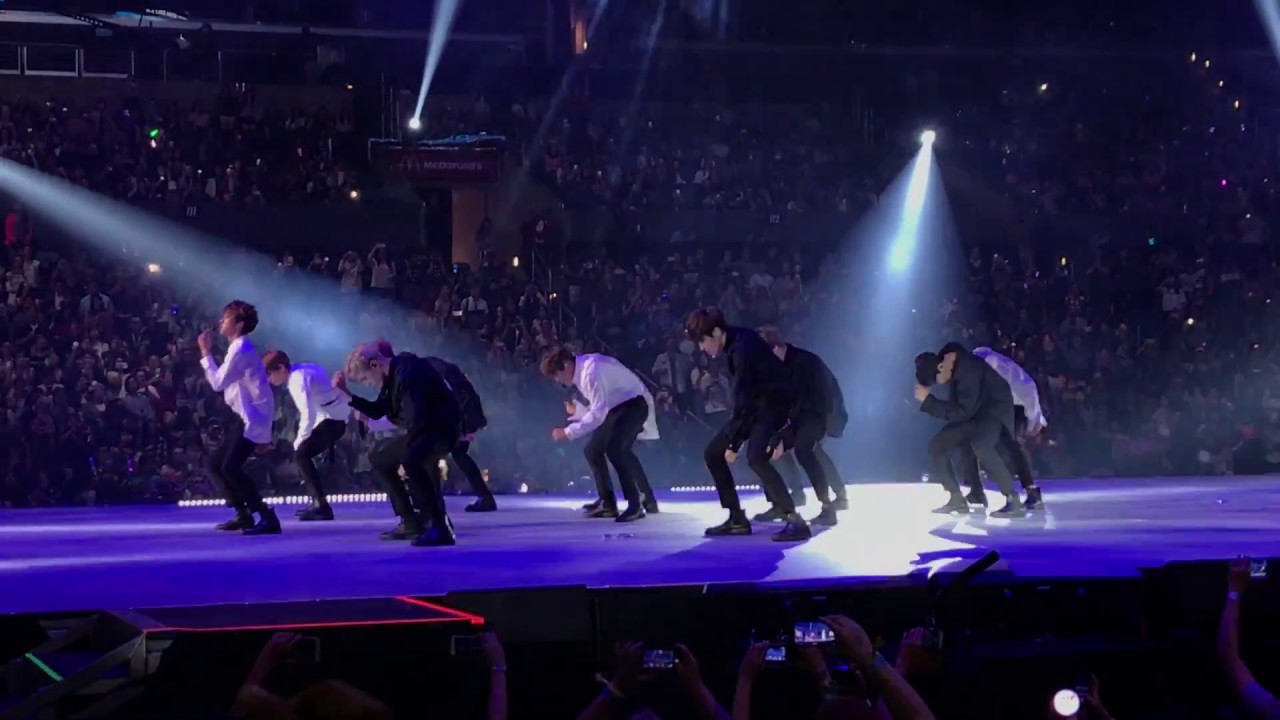 [KCON LA 2017] Seventeen Don't Wanna Cry  170819 Fancam