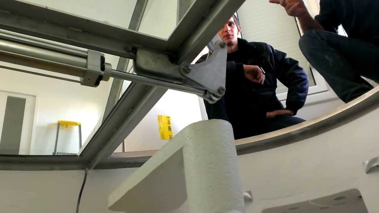 Automatisme, ouverture de trappe pour cave ou autre avec vérin ...