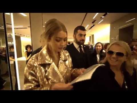 Video: Gigi Hadid Tampil Hebat Dalam Kempen Max Mara Yang Baru