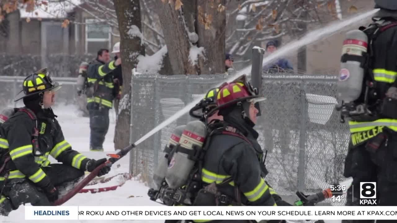 Crews battle fire on South 4th Street West in Missoula - YouTube