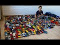 How many toy cars Mark has?