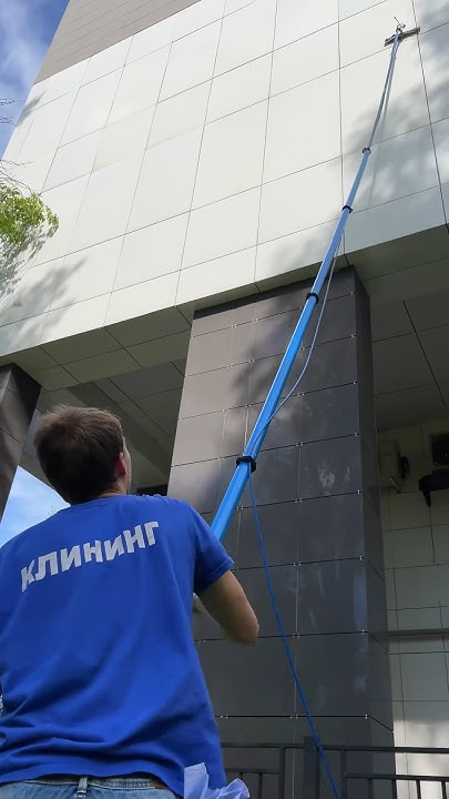 Выполнена комбинированная мойка фасада и окон. Работа с автовышки ...