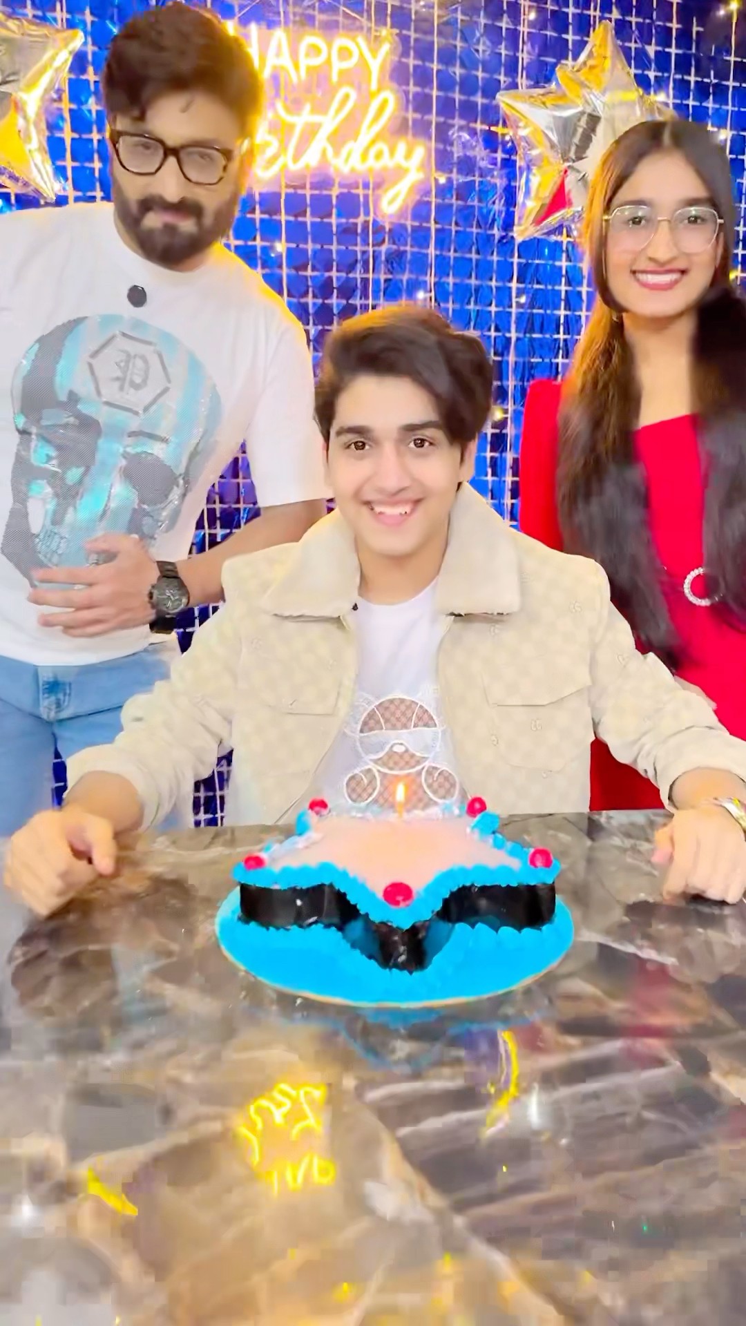 Blow of love?? #zidaanshahidaly #happybirthday #shorts