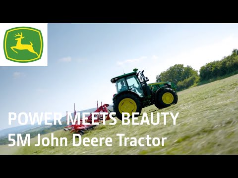 When power meets beauty — the 5M Tractor