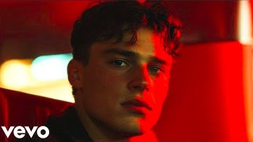 G-Eazy ft. Post Malone - My Heart Is Broken (Music Video)