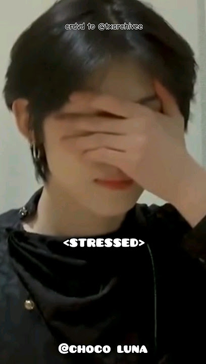 Yeonjun looks so stressed because of Beomgyu's aegyo🤣#txt