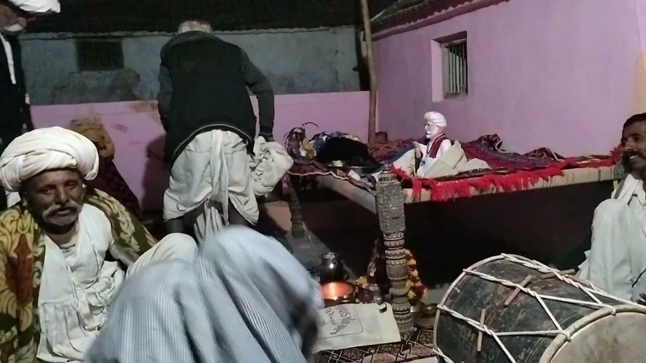 શ્રી પાબુજી મહારાજ ની રેગડી.                                          ગાયક - નાગજીભાઇ ભુવાજી રતનપર