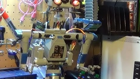 Johnny 5 Robot RC Toy