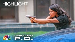 We've Got a Runner! - Chicago PD (Episode Highlight)