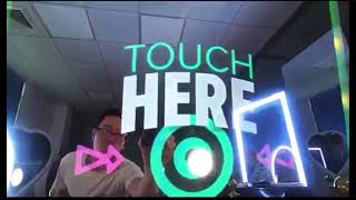 Tower mirror photo booth demo video