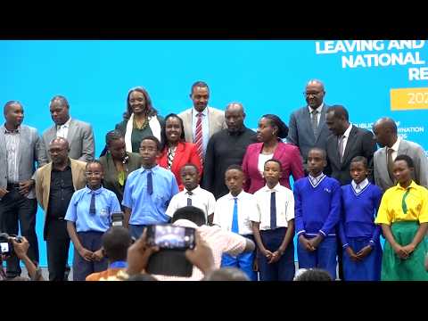 🔴LIVE Abanyeshuri 7 Bambere Banganyije Amanota: Ngaya Amanota y’Abanyeshuri 10 Bambere mu Rwanda