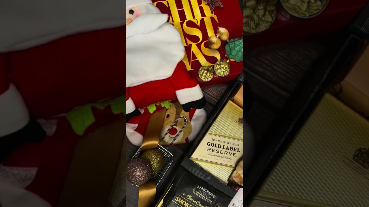 Johnnie Walker Gold Christmas Hamper For Him 🎁🥃 | Hampers Galore