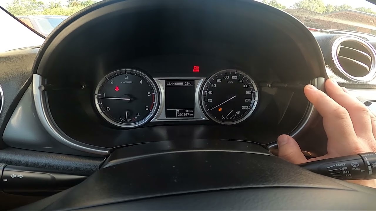 How to Navigate Through the Speedometer Display Suzuki Vitara III ( 2015 – now ) Manage Speedometer