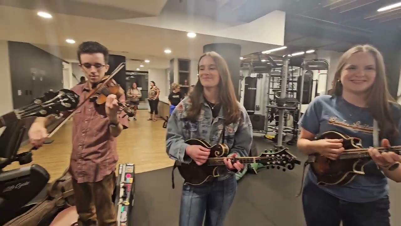 Berkley and Bluegrass Friends Jamming at  IBMA 2025