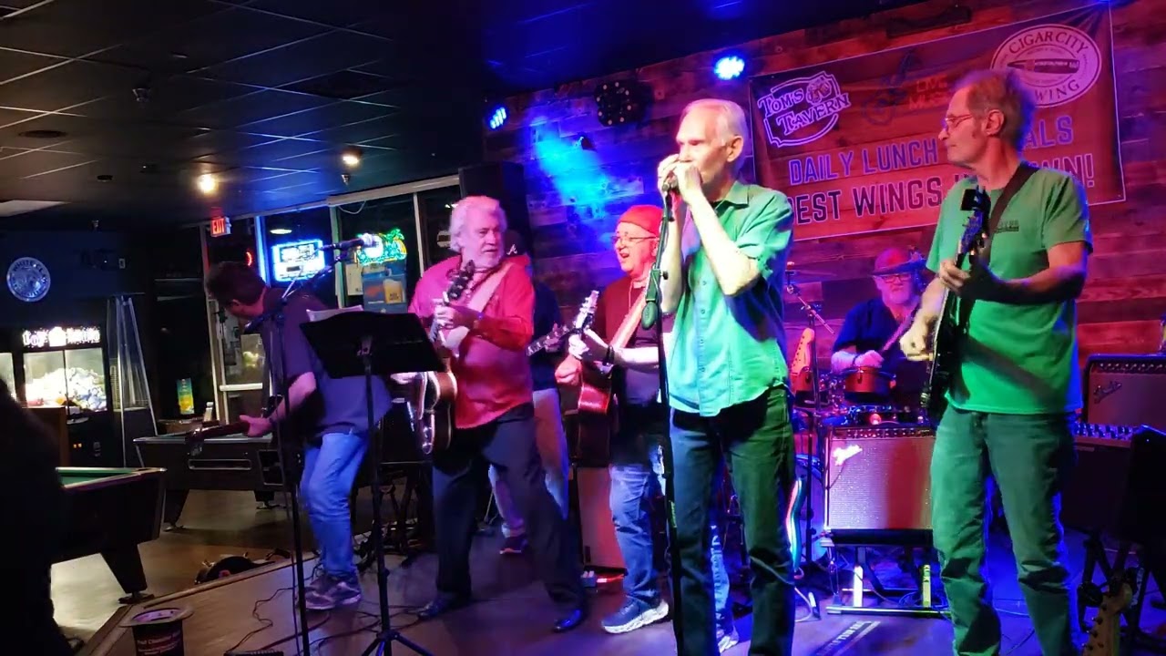 Mike Baier live at Tom's Tavern Feb. 15th 2023 along with everyone.