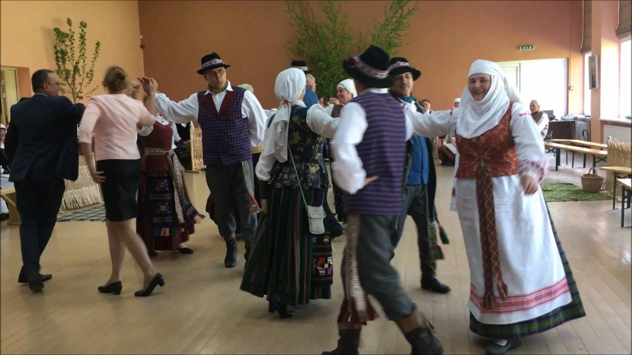 Ilgakiemio Folkloro ansambliui SEDULA 30