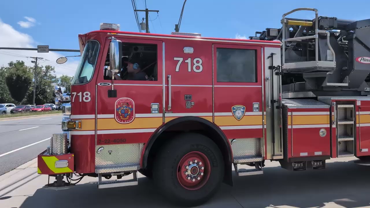 Montgomery County Fire And Rescue- Engine 718 & Tower 718 Responding 