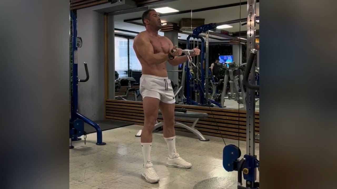 Bicep and Tricep Workouts 