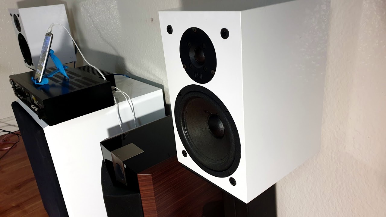 Amazing NHT Super One Bookshelf Speakers. Jazz /Rock Track Guitar Solos