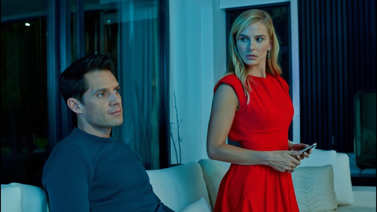 Она снова рассказала ту же историю — на этот раз одна деталь не совпала.