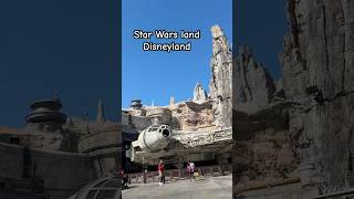 Welcome to Galaxy’s Edge #disneyparktour #disneyland #dlp #starwars #maytheforce