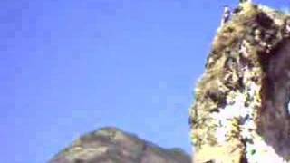 Big cliff jump 2 (85ft)