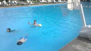 2010-05-29-16-07-54 Swim Club