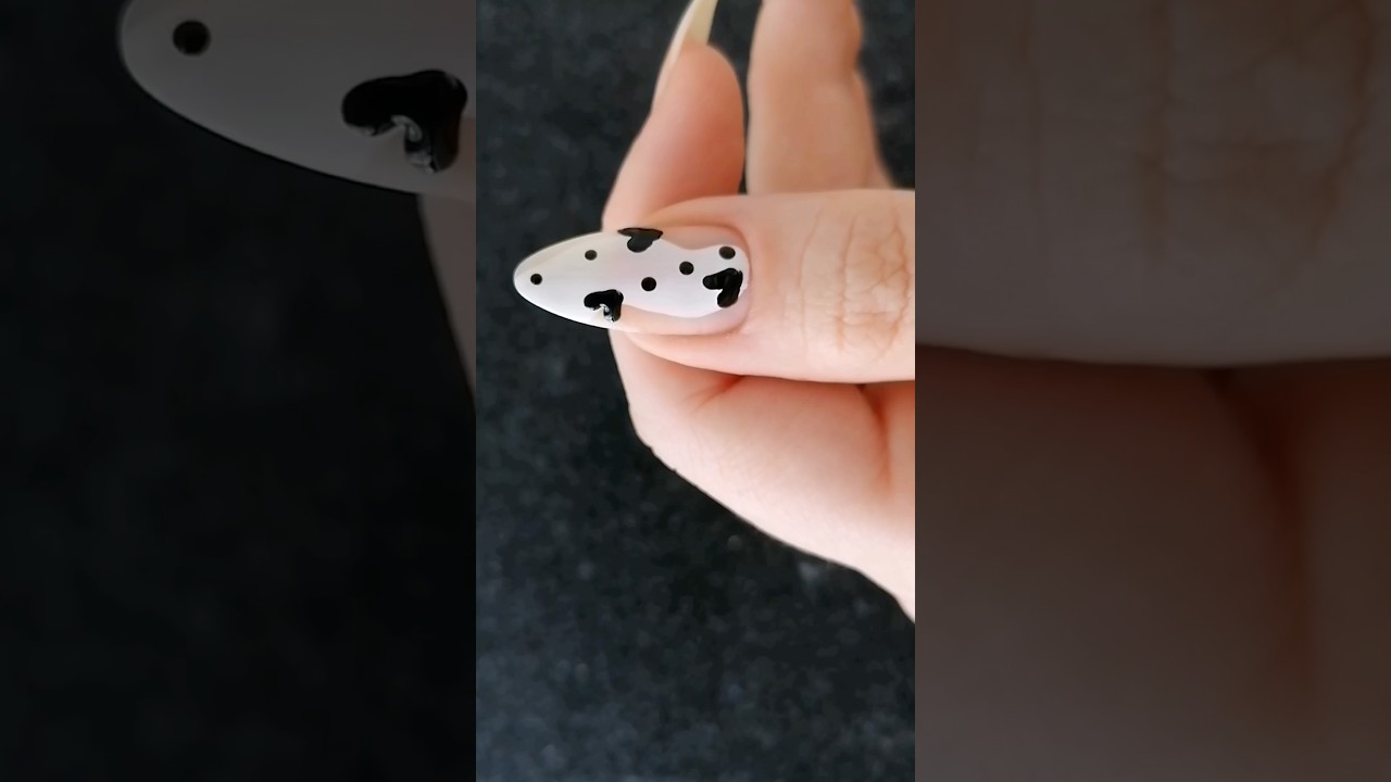 Heart Nail Art 🖤🤍 