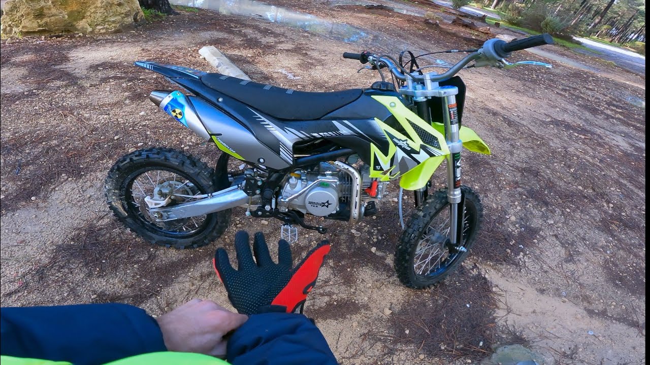 Rain, Mud and a Thumpstar with new Mikuni carb