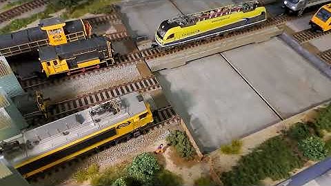 Transfer Table with Arduino control built into the Model Railroad. See the text below this Video.