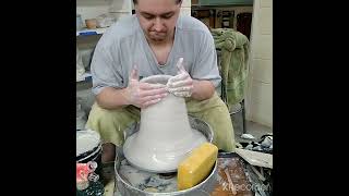 Making a 15lb Round Vase on the Pottery Wheel