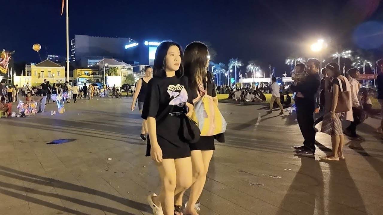 Virtual Night Tour In Cambodia & See The Phnom Penh Night Tour - YouTube