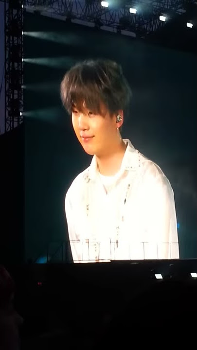 TALK #1 PT 2 CLIP @ BTS WORLD TOUR 'LOVE YOURSELF:SPEAK YOURSELF' AT ROSE BOWL PT 11/104