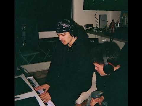 DAKEEZ - ÉTINCELLE (Exclu)