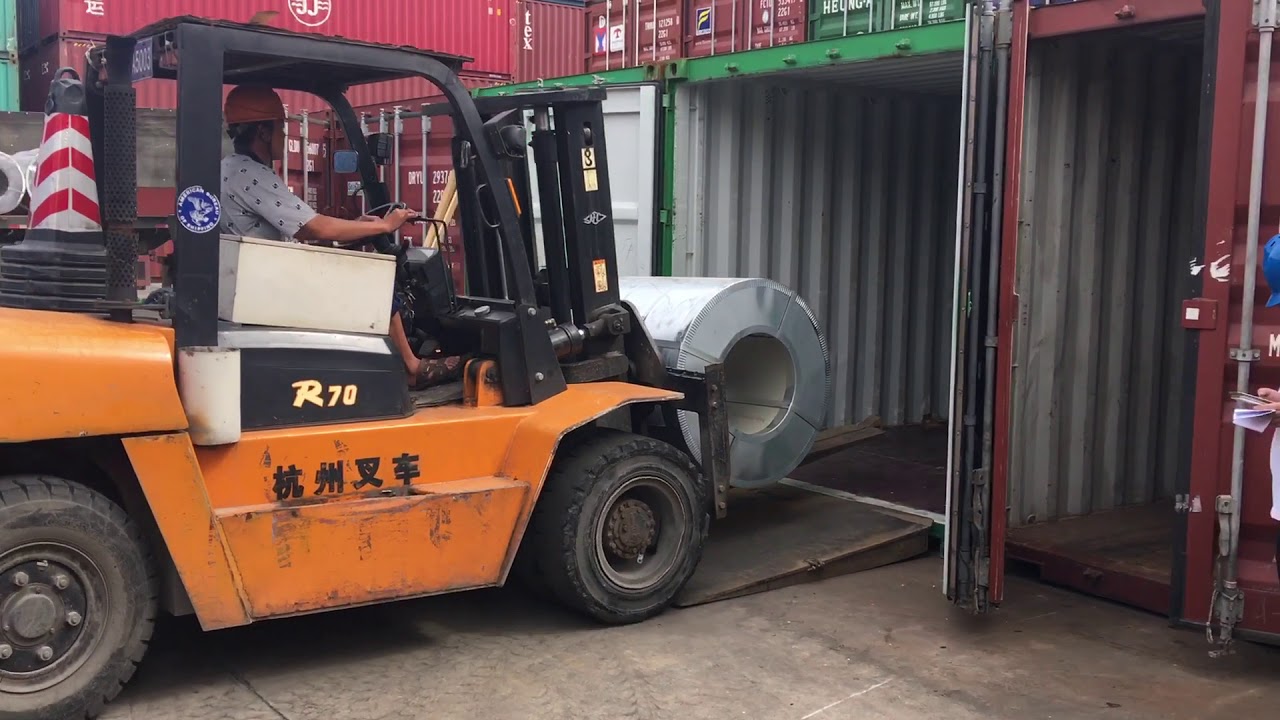 Ppgi Order Loading Load container of GI and ppgi steel coil - YouTube